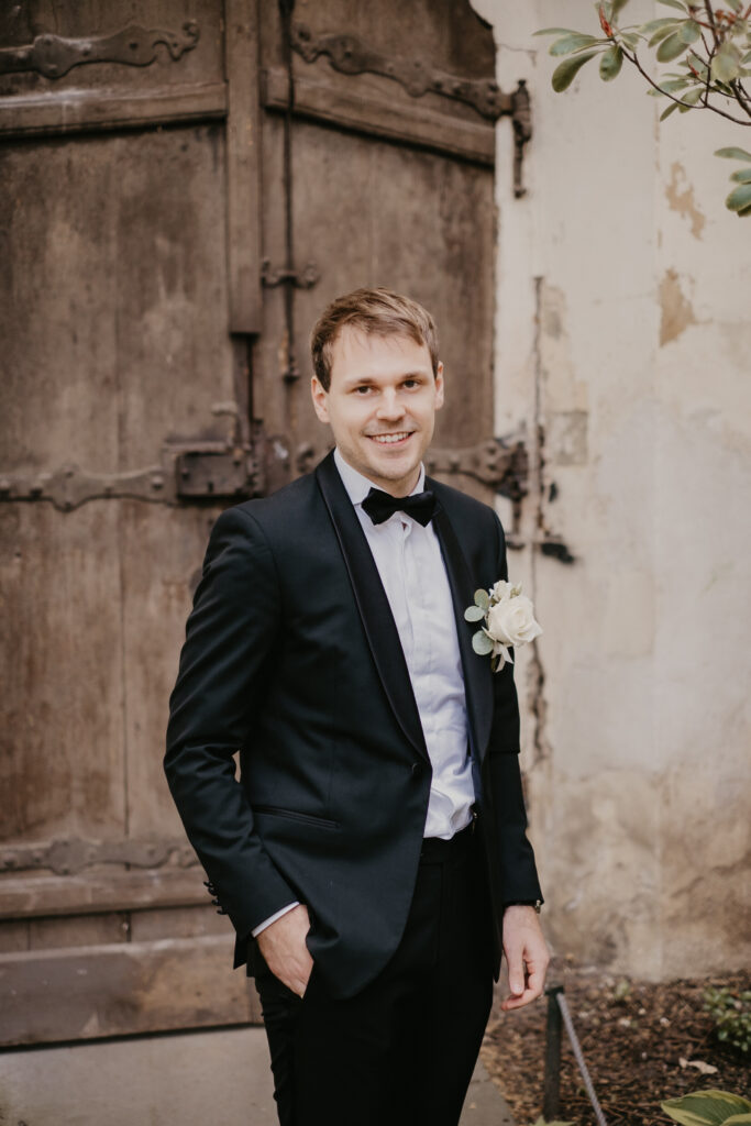 Elegant wedding photography in Prague