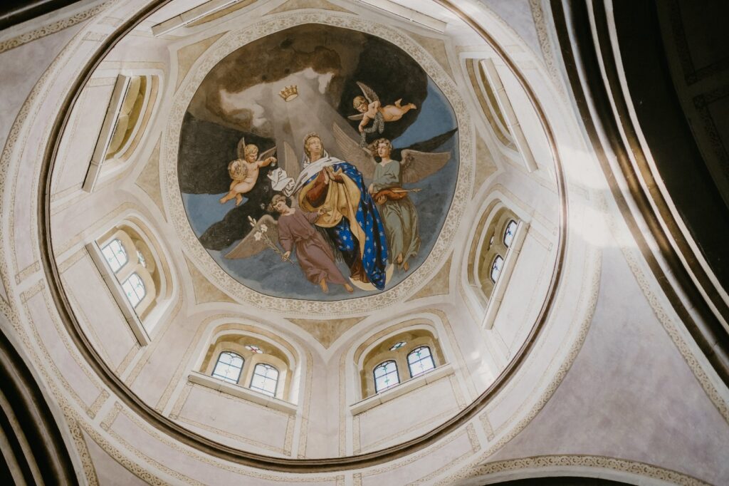 Professional Prague wedding photographer at ceremony